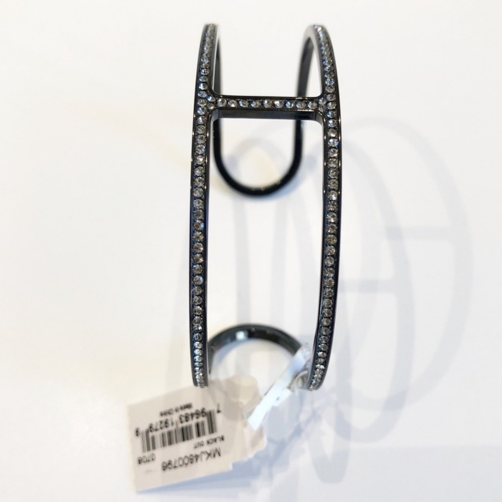 Gorgeous Michael Kors Black Tone Brilliance Cuff Bracelet Crystals Pave - Picture 6 of 9